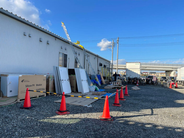 神奈川県伊勢原市｜冷凍加工業事務所への自家消費型太陽光発電75.75kW設置事例