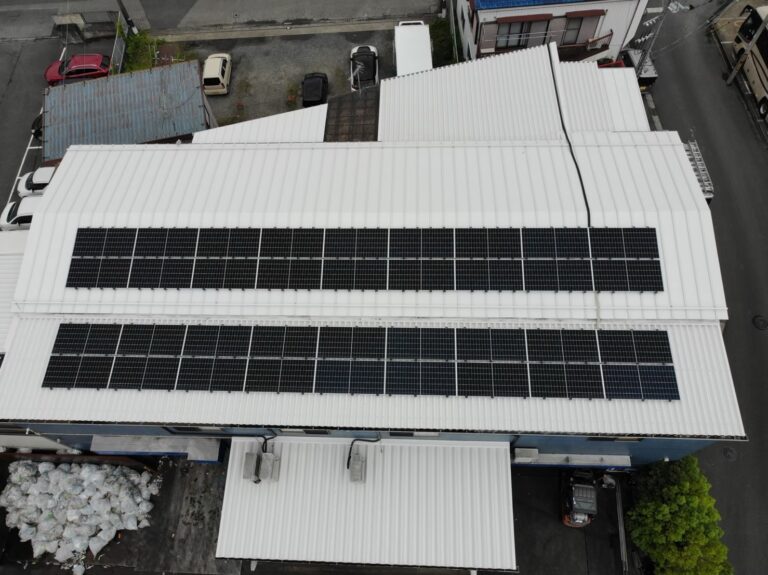 東京都足立区の工場 自家消費型太陽光施工事例｜DC41.42kW・高圧受電設備連系・IRチェック対応
